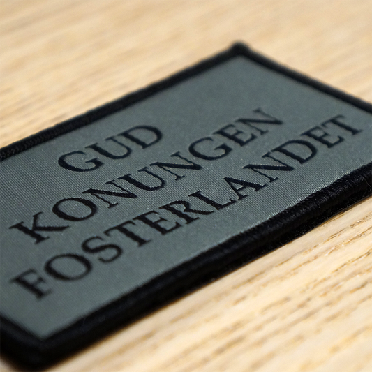 GUD - KONUNGEN - FOSTERLANDET