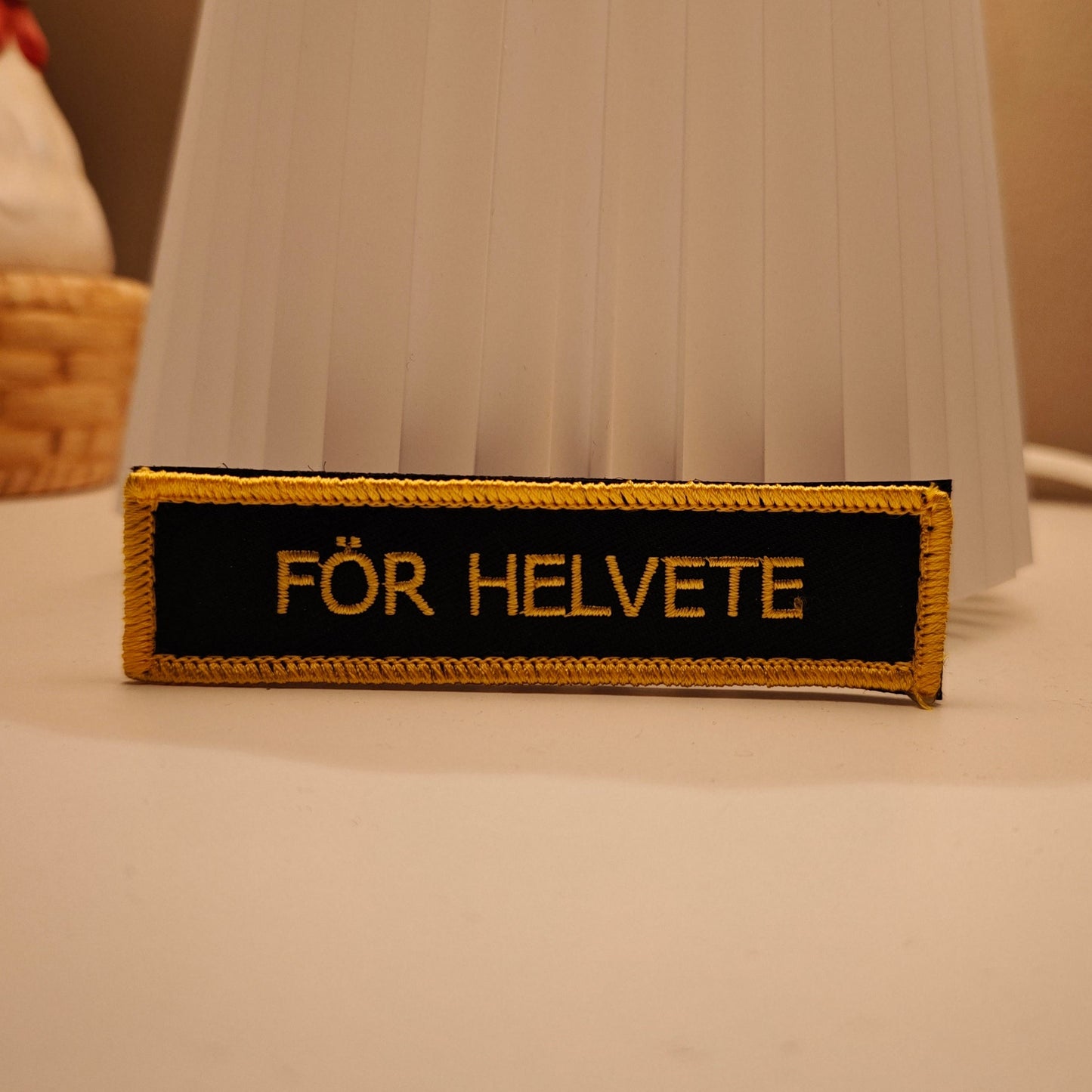 FÖR HELVETE
